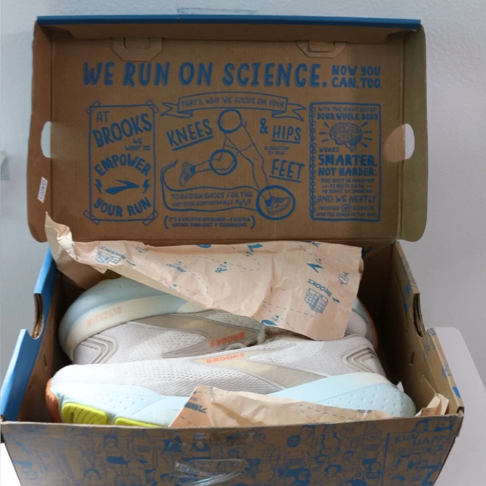 Brooks Women's Sneakers in Cream and Orange - Picture 16 of 16